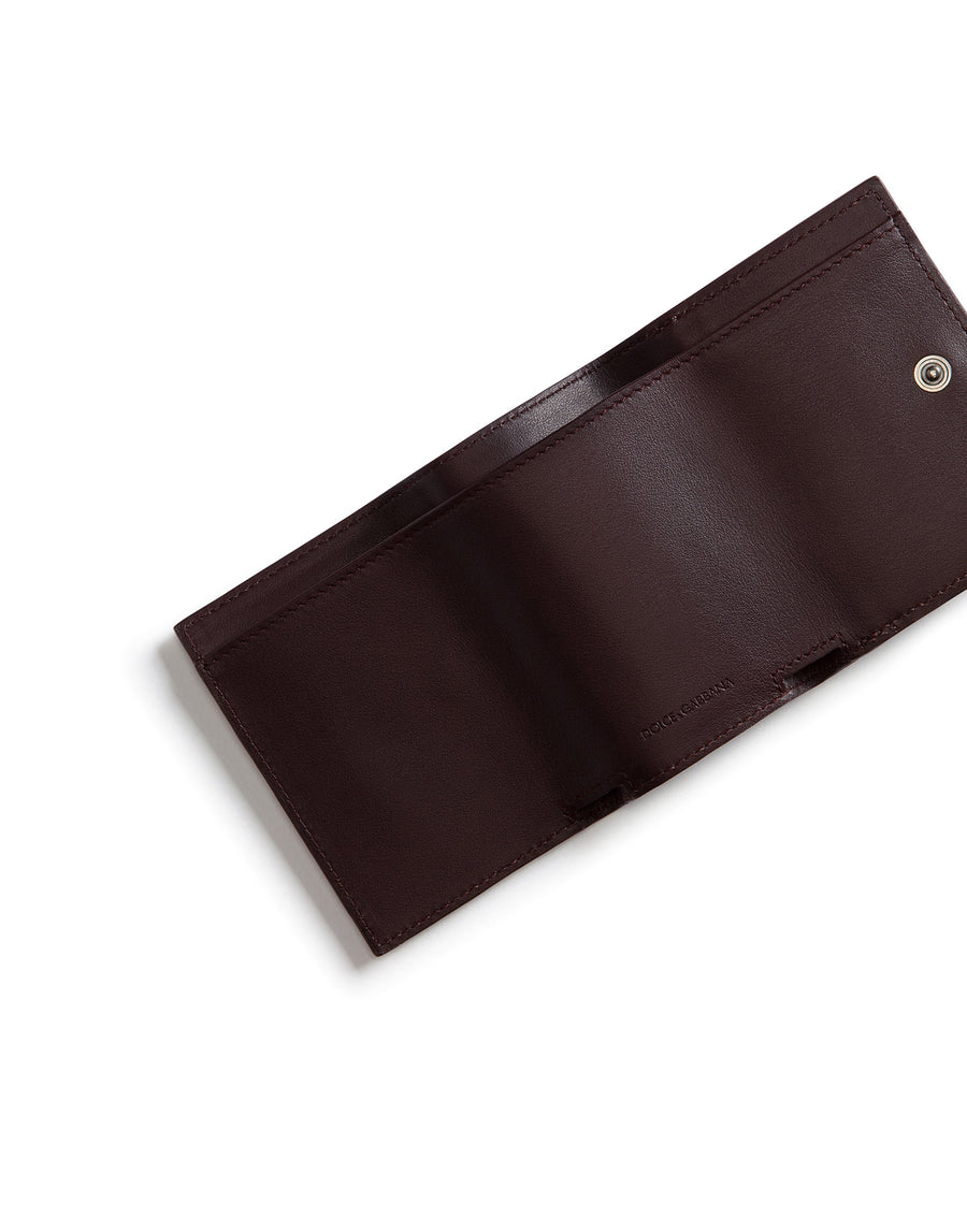 Hammered leather wallet with flap