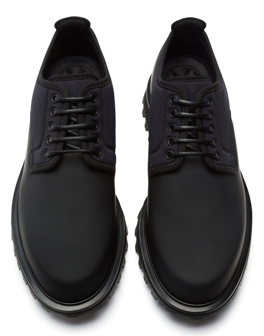 Lace-up derby shoes with high sole